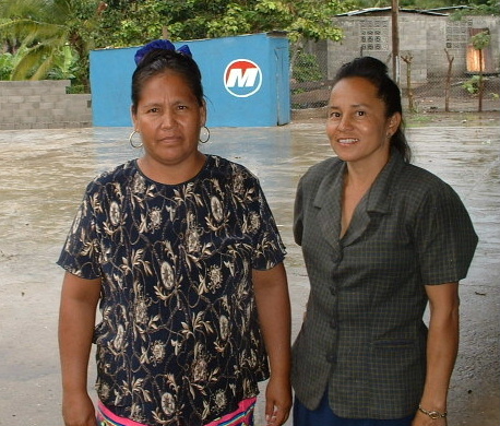 Pastora_Martina_and_Anayansi.JPG